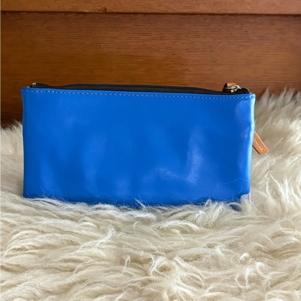 Dooney & Bourke elegant blue